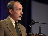 41 Awards Luncheon  Mr. Paul Shoemaker, presenting the WMS/Wendell D. Weart Lifetime Achievement Award, sponsored by Sandia National Laboratories